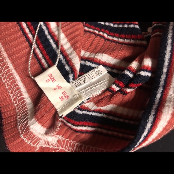 Crop Top - Picture 3 of 3